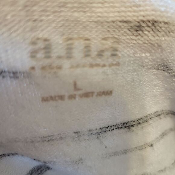 a.n.a. Cream Long Sleeve Scoop Neck Twist Back Top Size L - Picture 11 of 14